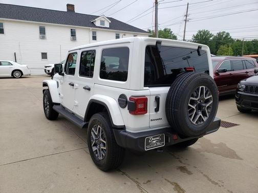 2025 Jeep Wrangler Sahara