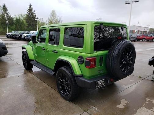 2025 Jeep Wrangler 4xe Sahara