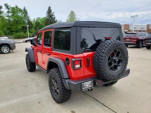 2025 Jeep Wrangler Sport