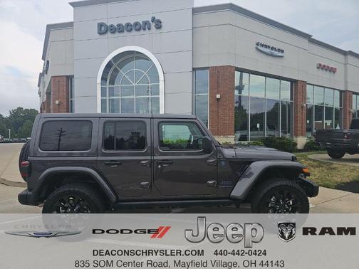 Granite Crystal Clearcoat Metallic 2025 Jeep Wrangler 4xe Sahara