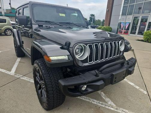 Granite Crystal Clearcoat Metallic 2025 Jeep Wrangler 4xe Sahara