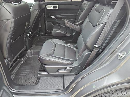 Carbonized Gray Metallic 2023 Ford Explorer ST