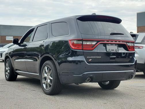 Night 2026 Dodge Durango GT HEMI V8