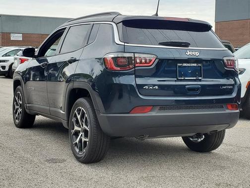 Fathom Blue Pearlcoat 2026 Jeep Compass Limited