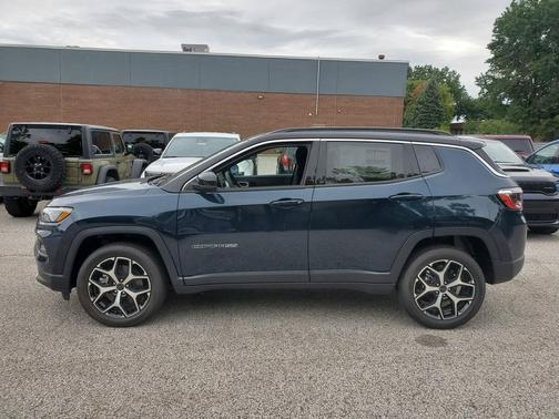 Fathom Blue Pearlcoat 2026 Jeep Compass Limited