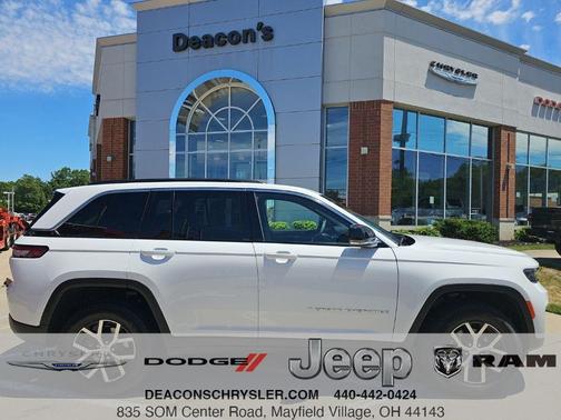 Bright White Clearcoat 2025 Jeep Grand Cherokee Limited