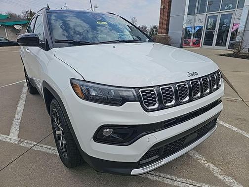 Bright White Clearcoat 2024 Jeep Compass Limited