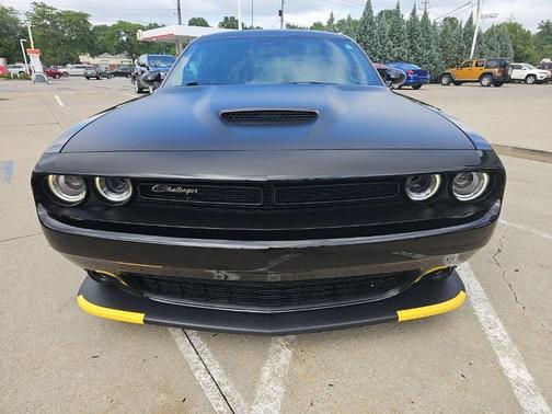 Pitch Black Clearcoat 2022 Dodge Challenger R/T Scat Pack