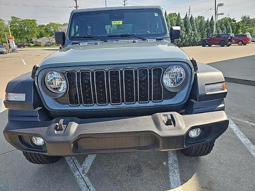 2024 Jeep Wrangler Sport