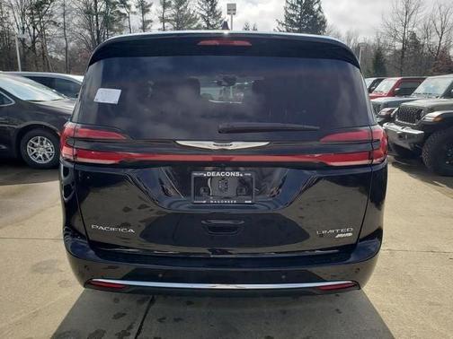 2026 Chrysler Pacifica Limited