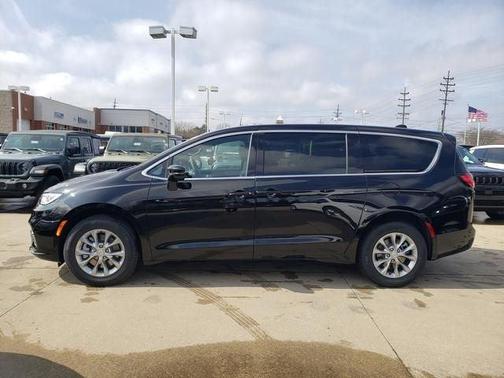 2026 Chrysler Pacifica Limited