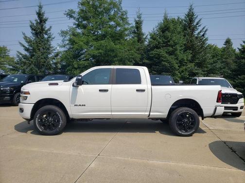 Bright White Clearcoat 2026 RAM 2500 Big Horn