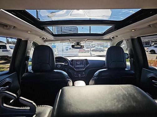 2019 Jeep Cherokee Trailhawk