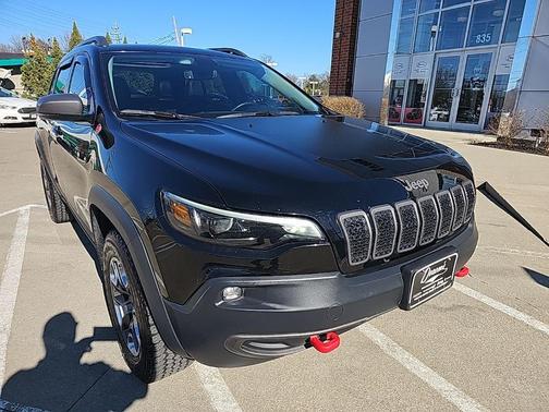 2019 Jeep Cherokee Trailhawk