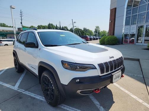 2022 Jeep Cherokee Trailhawk