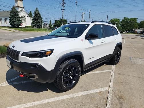 2022 Jeep Cherokee Trailhawk