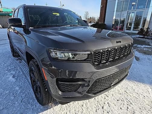 2024 Jeep Grand Cherokee Laredo