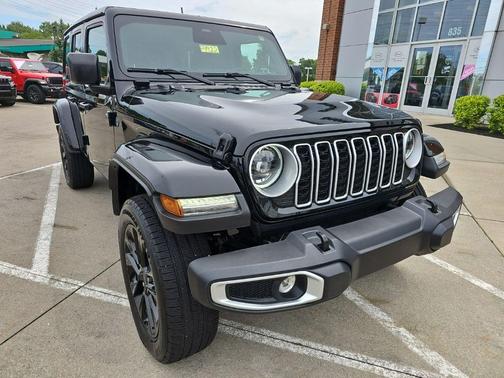Black Clearcoat 2025 Jeep Wrangler 4xe Sahara
