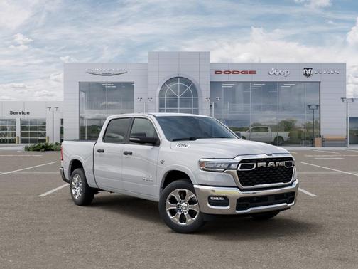 Bright White Clearcoat 2026 RAM 1500 Big Horn/Lone Star
