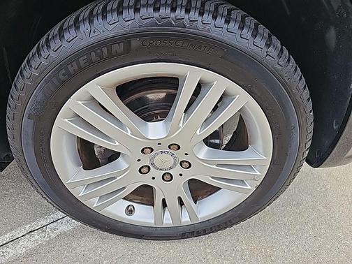 Black 2013 Mercedes-Benz GLK-Class GLK 350 4MATIC