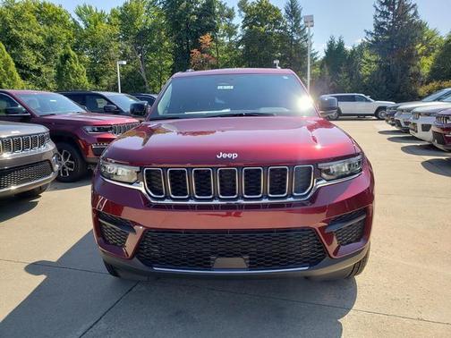 2025 Jeep Grand Cherokee Laredo X