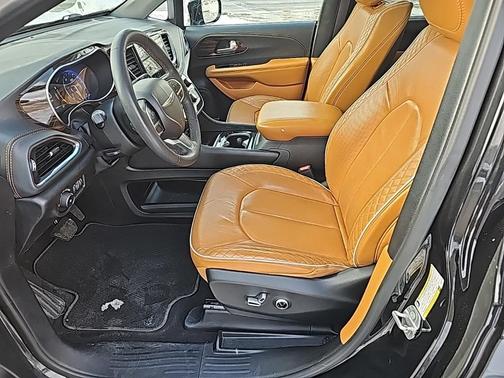 2022 Chrysler Pacifica Pinnacle