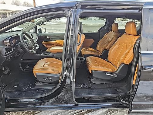 2022 Chrysler Pacifica Pinnacle
