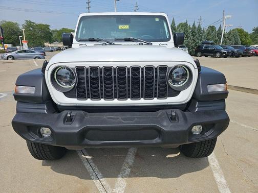 Bright White Clearcoat 2025 Jeep Wrangler Sport