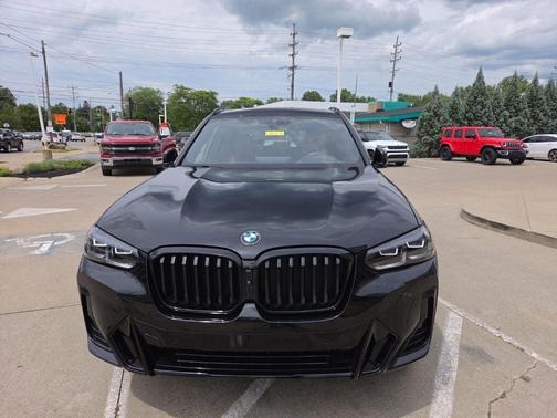 Black Sapphire Metallic 2024 BMW X3 xDrive30i