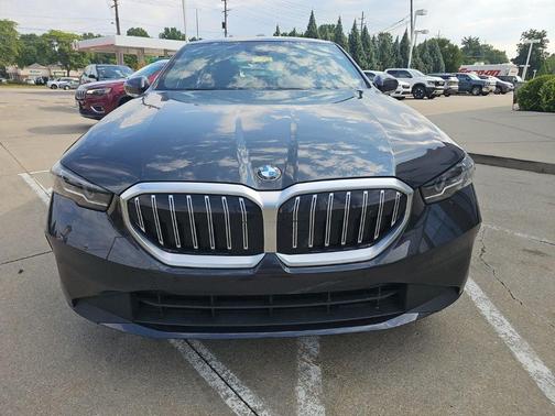 Dark Graphite 2026 BMW 530 i xDrive