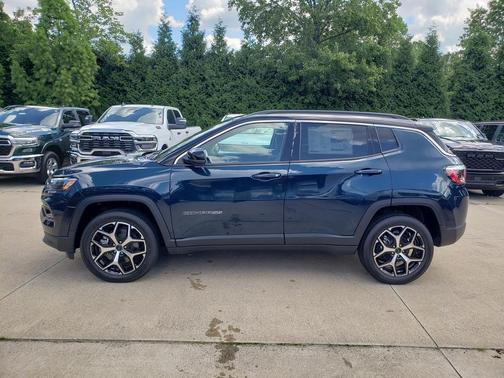 Fathom Blue Pearlcoat 2026 Jeep Compass Limited
