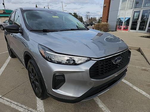 Silver Metallic 2024 Ford Escape Active
