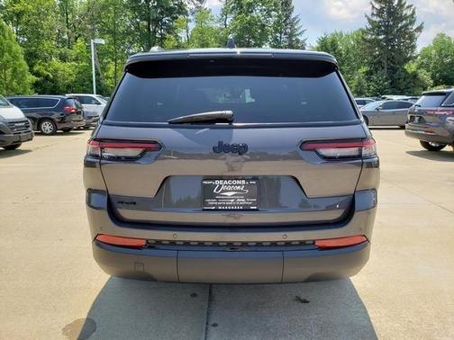2025 Jeep Grand Cherokee L Laredo