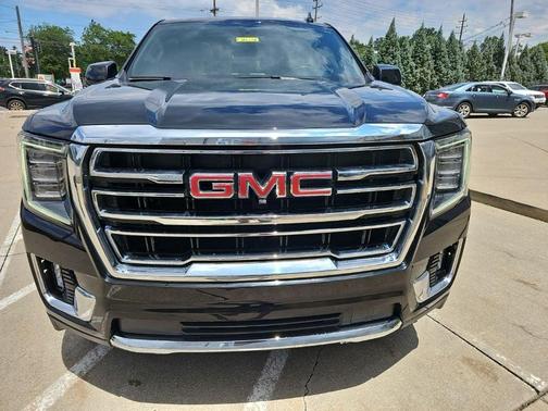 Onyx Black 2022 GMC Yukon SLT