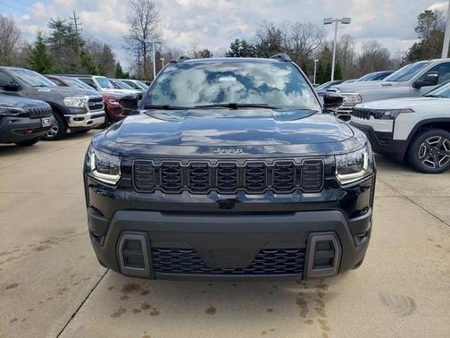 Diamond Black 2026 Jeep Cherokee LAREDO/LIMITED