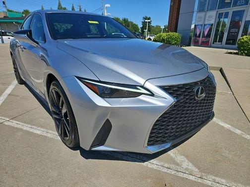 Iridium 2021 Lexus IS 300 Base