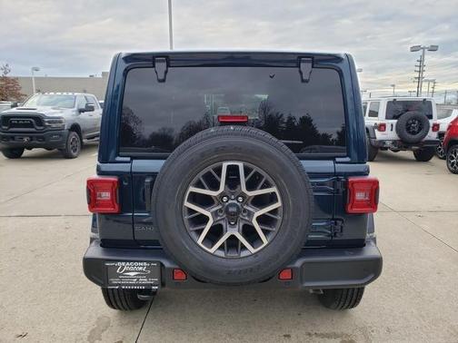 2025 Jeep Wrangler Sahara