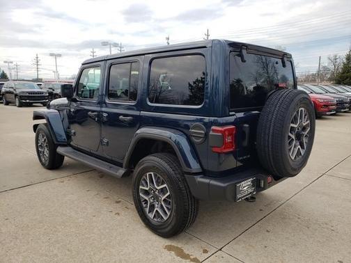 2025 Jeep Wrangler Sahara