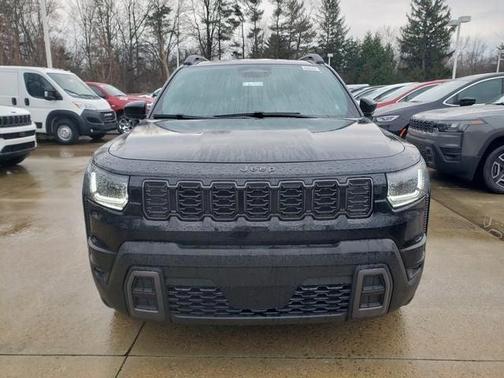 Diamond Black 2026 Jeep Cherokee LAREDO/LIMITED