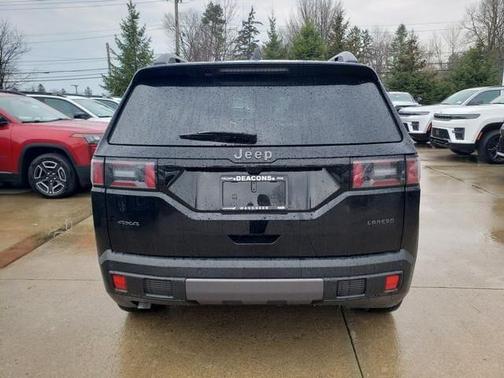 Diamond Black 2026 Jeep Cherokee LAREDO/LIMITED