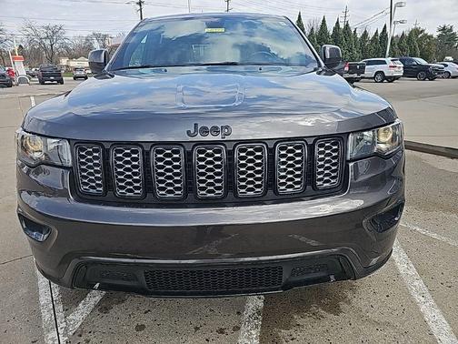 2021 Jeep Grand Cherokee Laredo