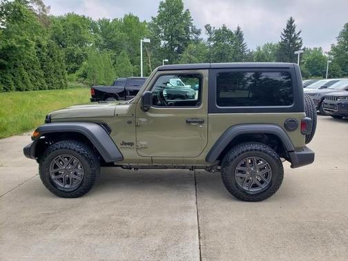 2025 Jeep Wrangler Sport