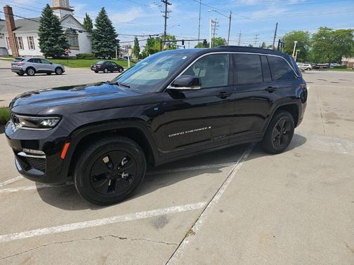 Diamond Black 2024 Jeep Grand Cherokee 4xe Base