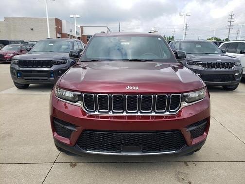 2025 Jeep Grand Cherokee Laredo X