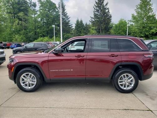 2025 Jeep Grand Cherokee Laredo X