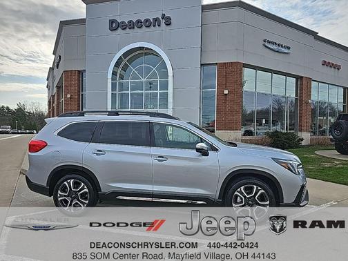 Ice Silver Metallic 2023 Subaru Ascent Limited 8-Passenger