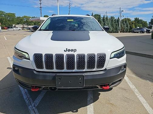 2022 Jeep Cherokee Trailhawk