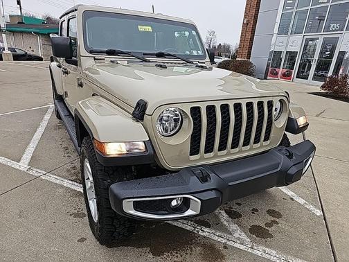 2020 Jeep Gladiator Sport