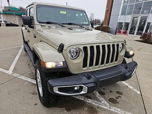 2020 Jeep Gladiator Sport
