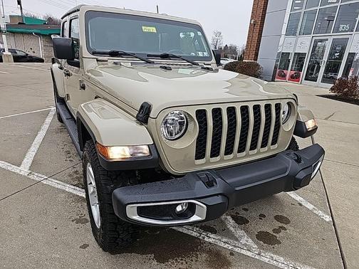 2020 Jeep Gladiator Sport